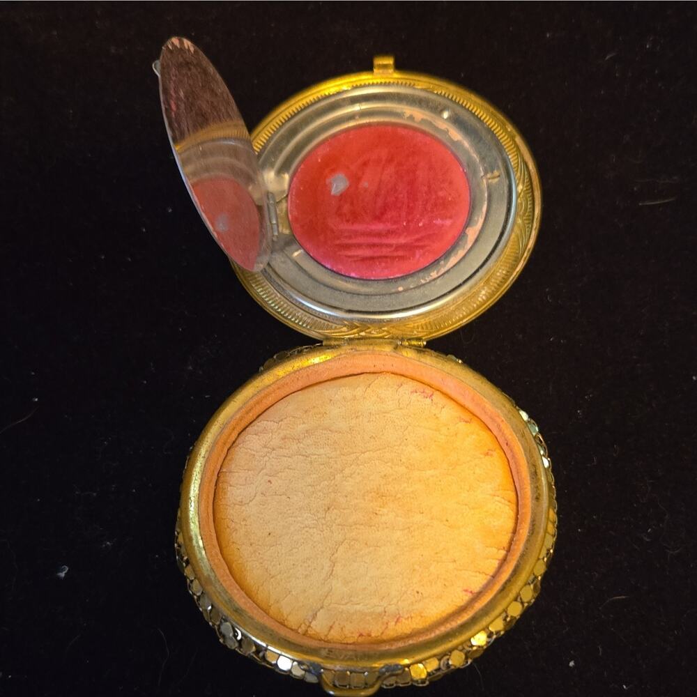 Antique Art Deco Evening bag with compact - Picture 7 of 8